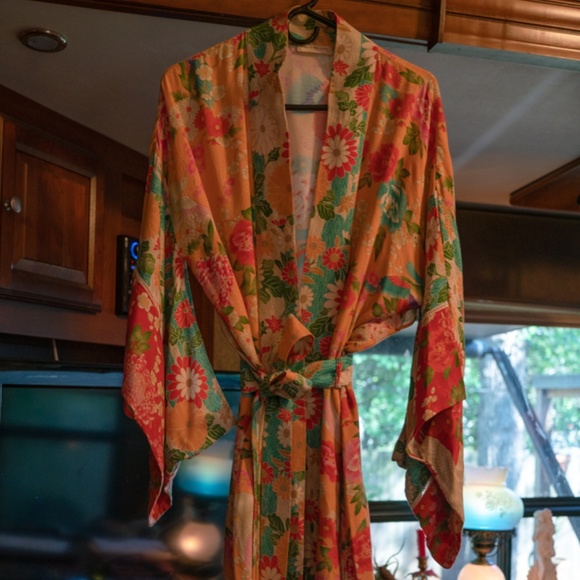 ❤️🌹SOLD🌹❤️ Long Delilah Patchwork Kimono✨Spell ✨ - Picture 5 of 8